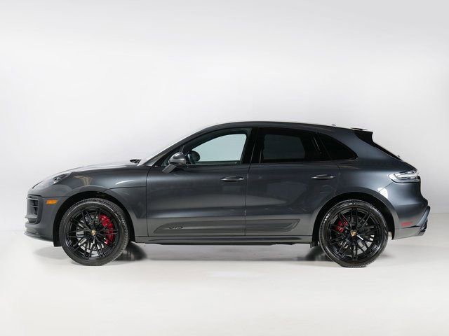 Certified 2022 Porsche Macan GTS AWD/4WD image 2