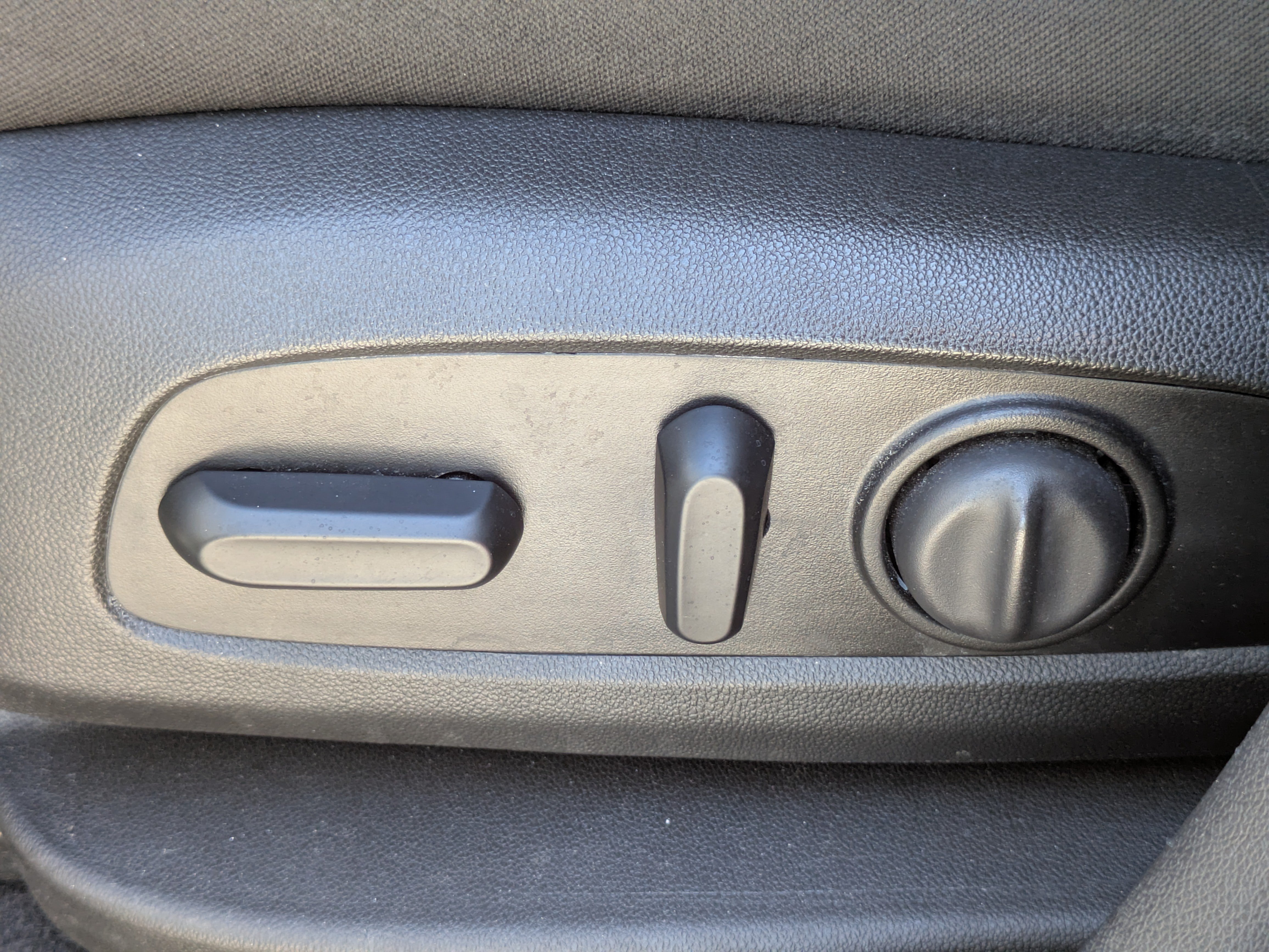Used 2021 Chevrolet Equinox LT FWD image 21