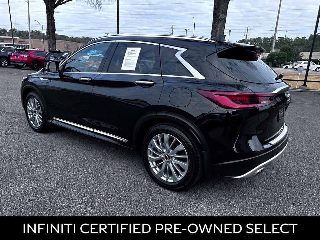 Certified 2023 INFINITI QX50 Luxe w/ Accent Package image 9
