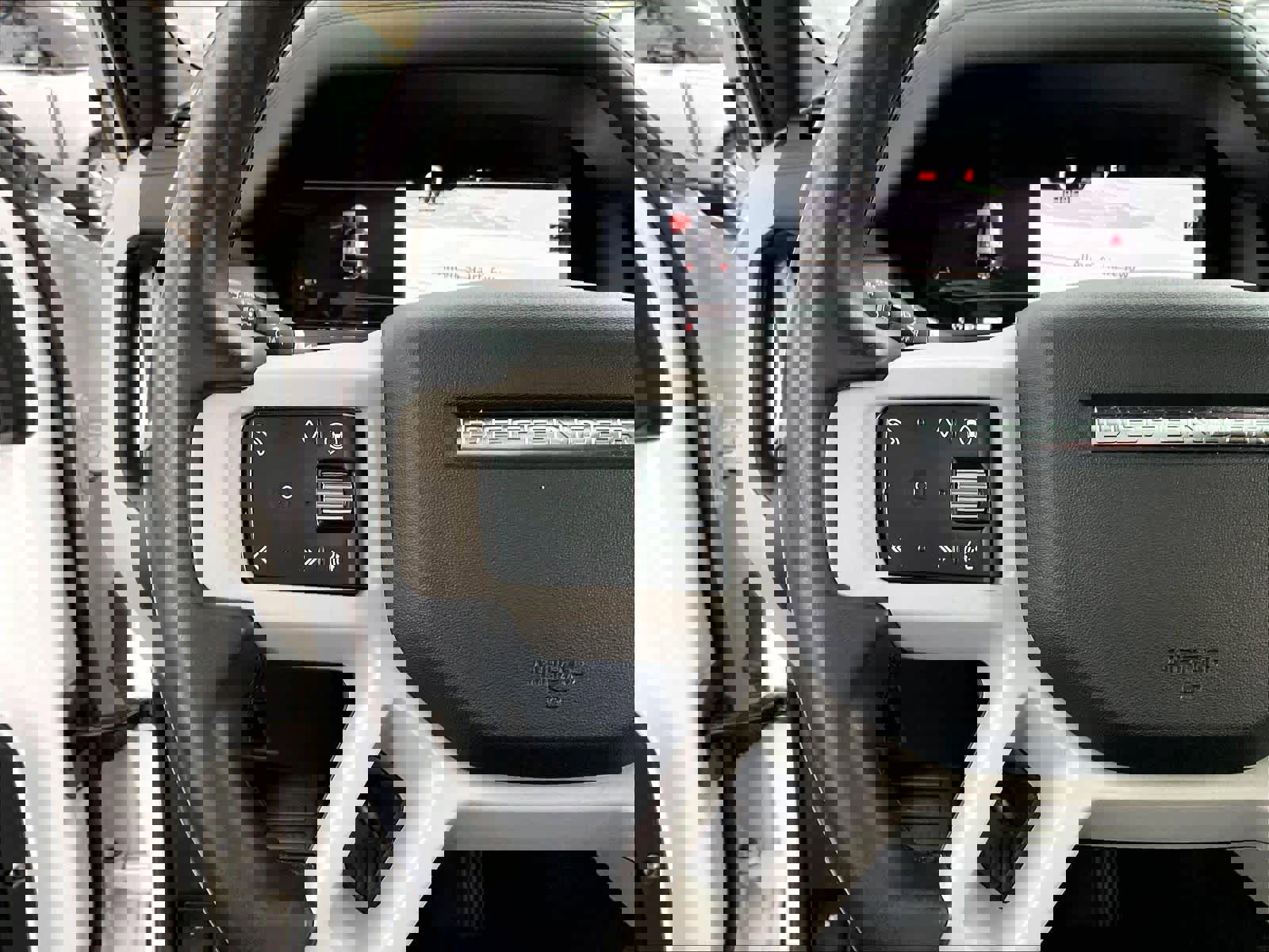 Used 2024 Land Rover Defender 110 S image 19