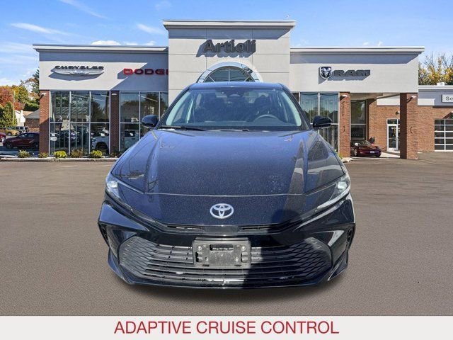 Used 2025 Toyota Camry LE image 2