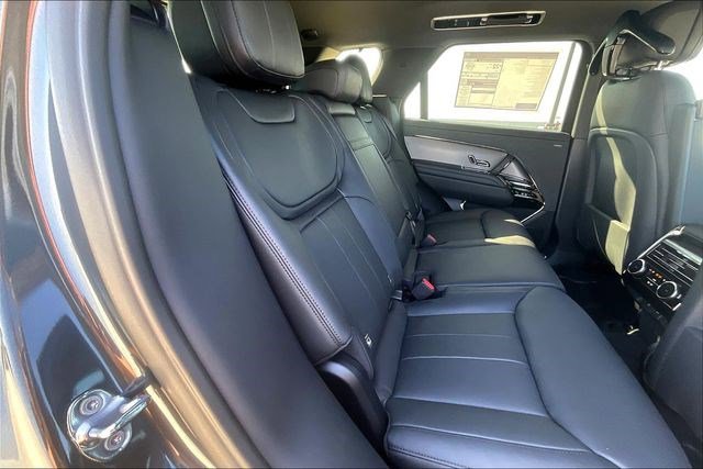 New 2025 Land Rover Range Rover Sport SE image 11