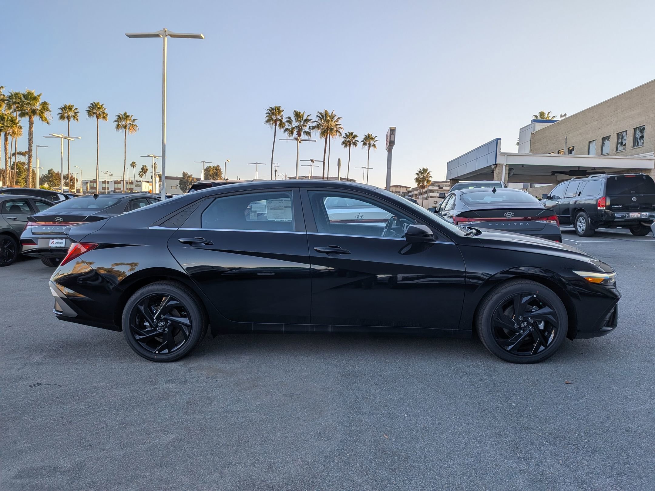 New 2026 Hyundai Elantra SEL Sport FWD image 5
