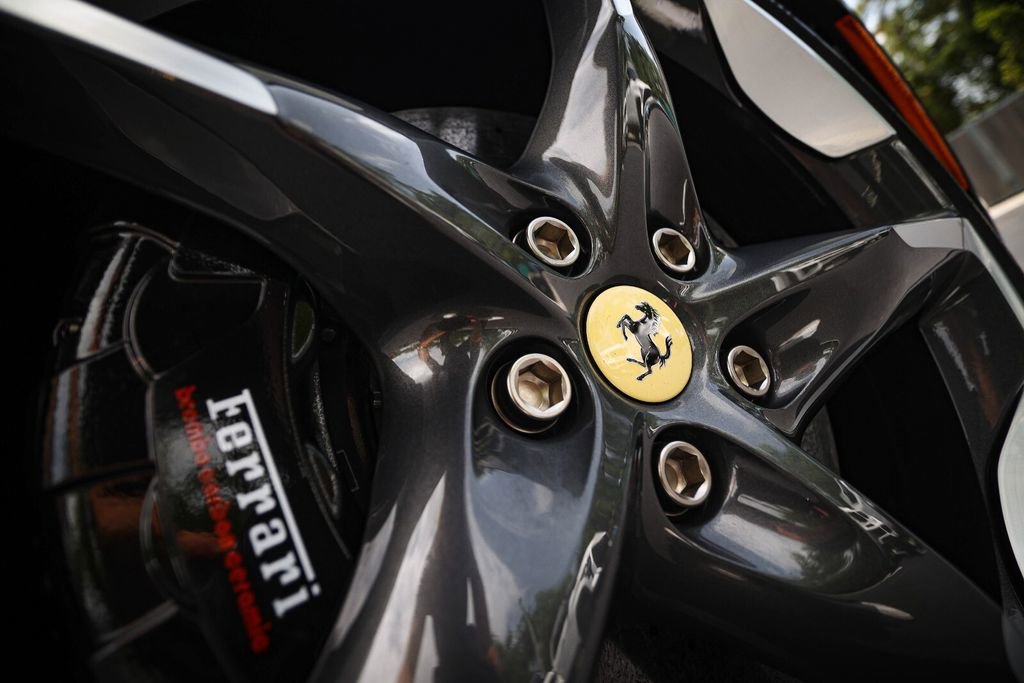 Used 2026 Ferrari Purosangue AWD/4WD image 14