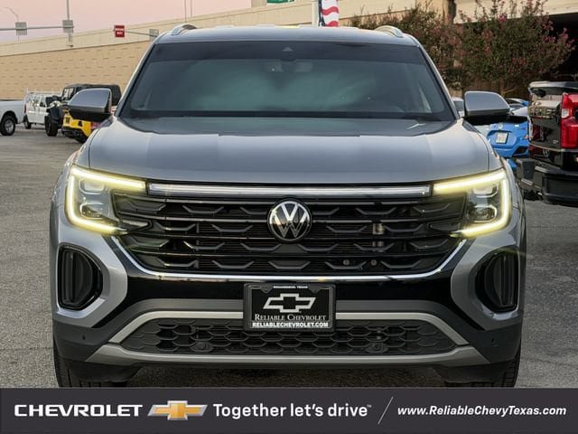 Used 2024 Volkswagen Atlas Cross Sport SE FWD image 8