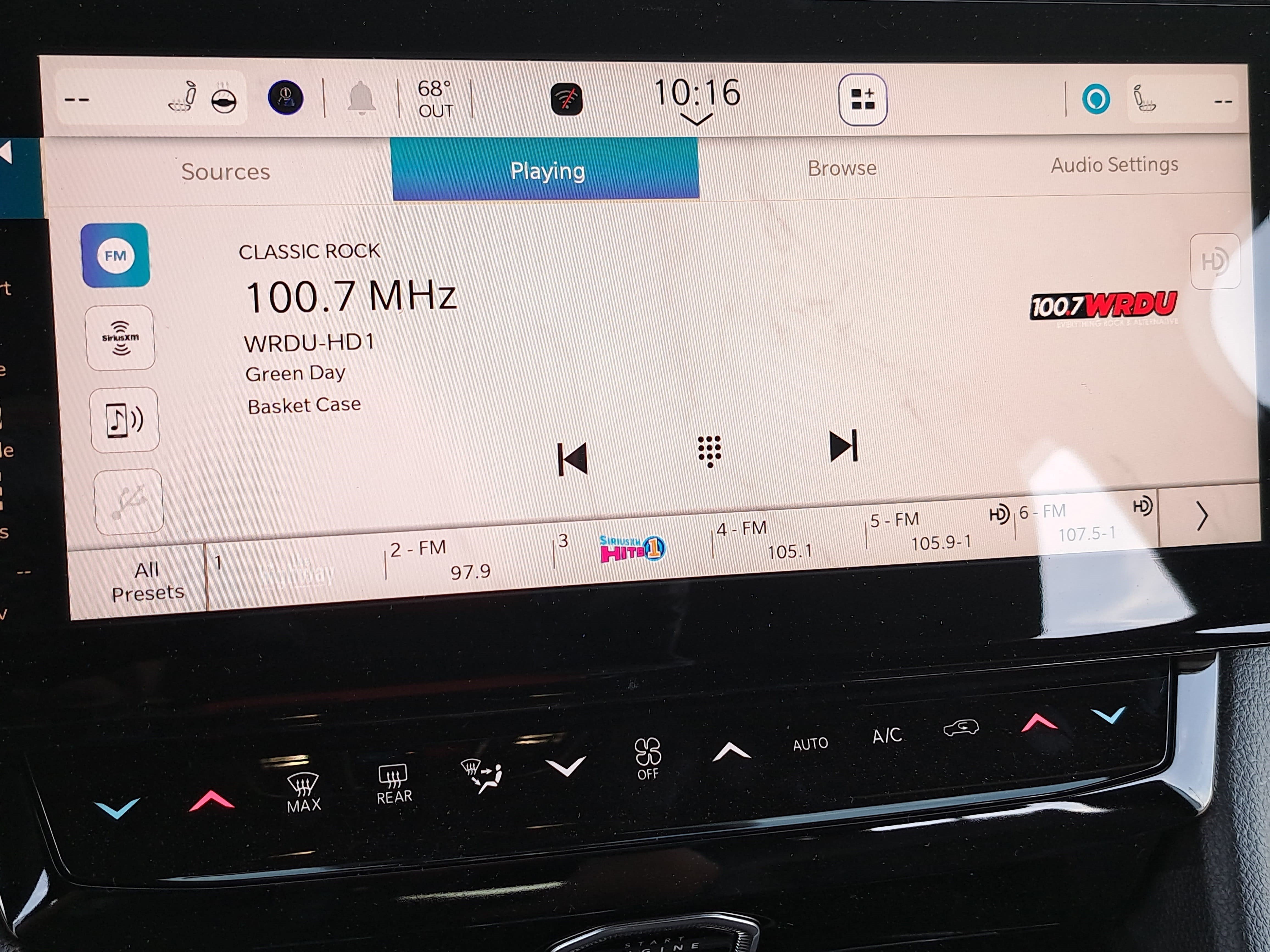 New 2026 Jeep Grand Cherokee Altitude AWD/4WD image 20