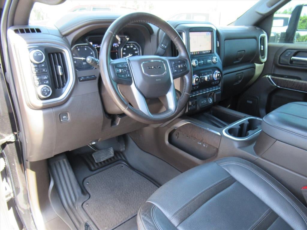 Used 2023 GMC Sierra 3500 Denali w/ Denali Black Diamond Edition AWD/4WD image 18