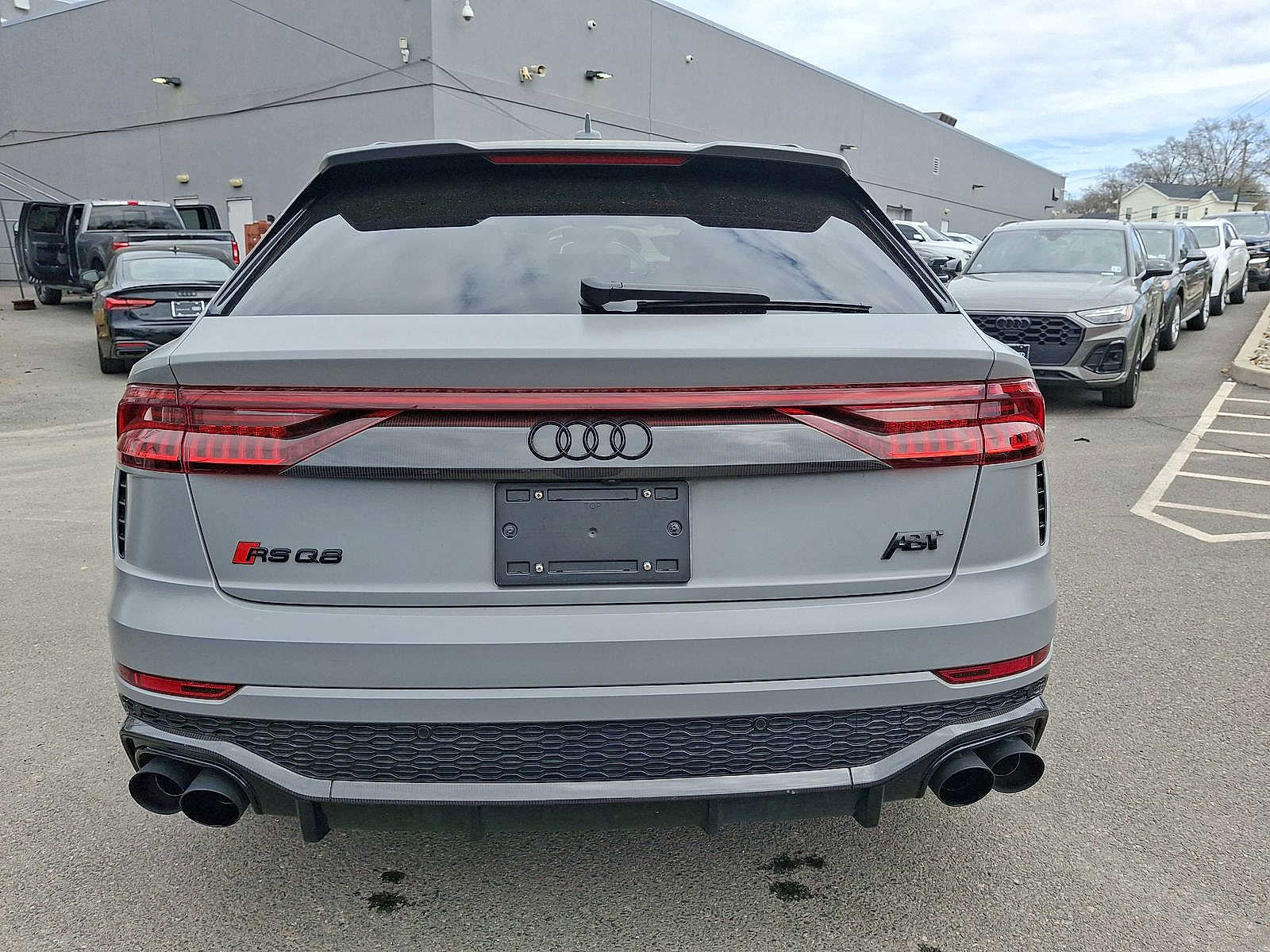Used 2024 Audi RS Q8 w/ Black Optic Package image 23