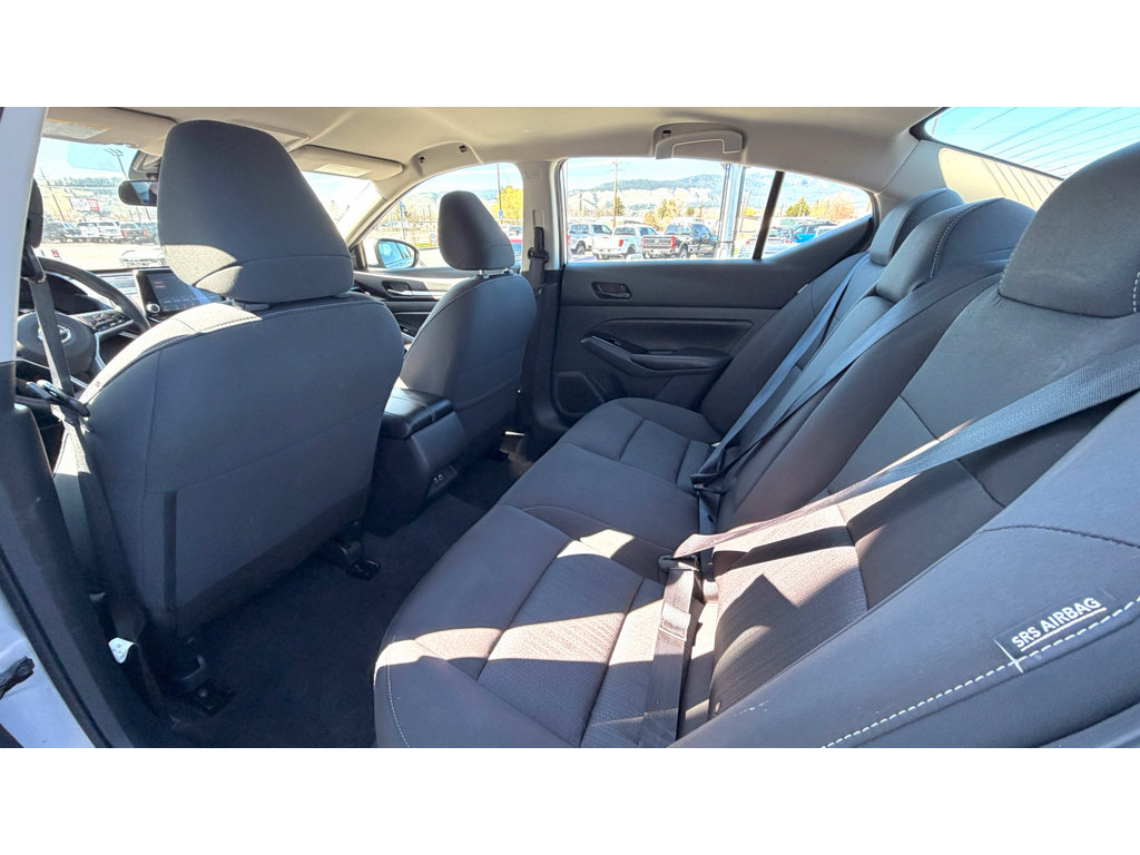 Used 2023 Nissan Altima 2.5 SV FWD image 13