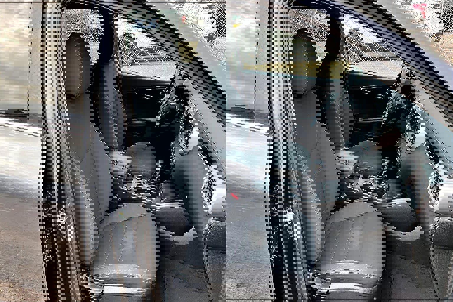 Used 2020 Kia Sorento S image 9