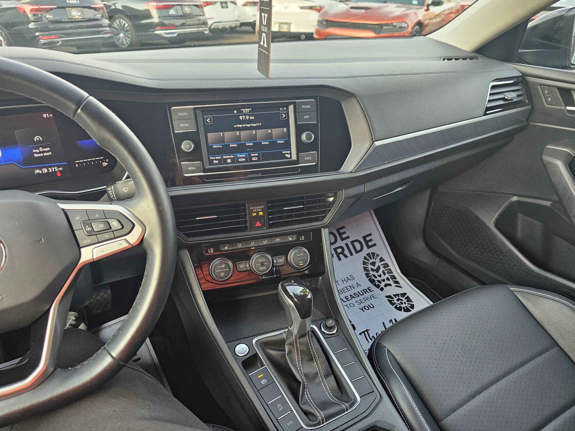 Used 2022 Volkswagen Jetta SE image 23