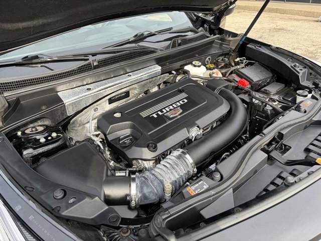 Used 2023 Cadillac XT4 Premium Luxury image 11