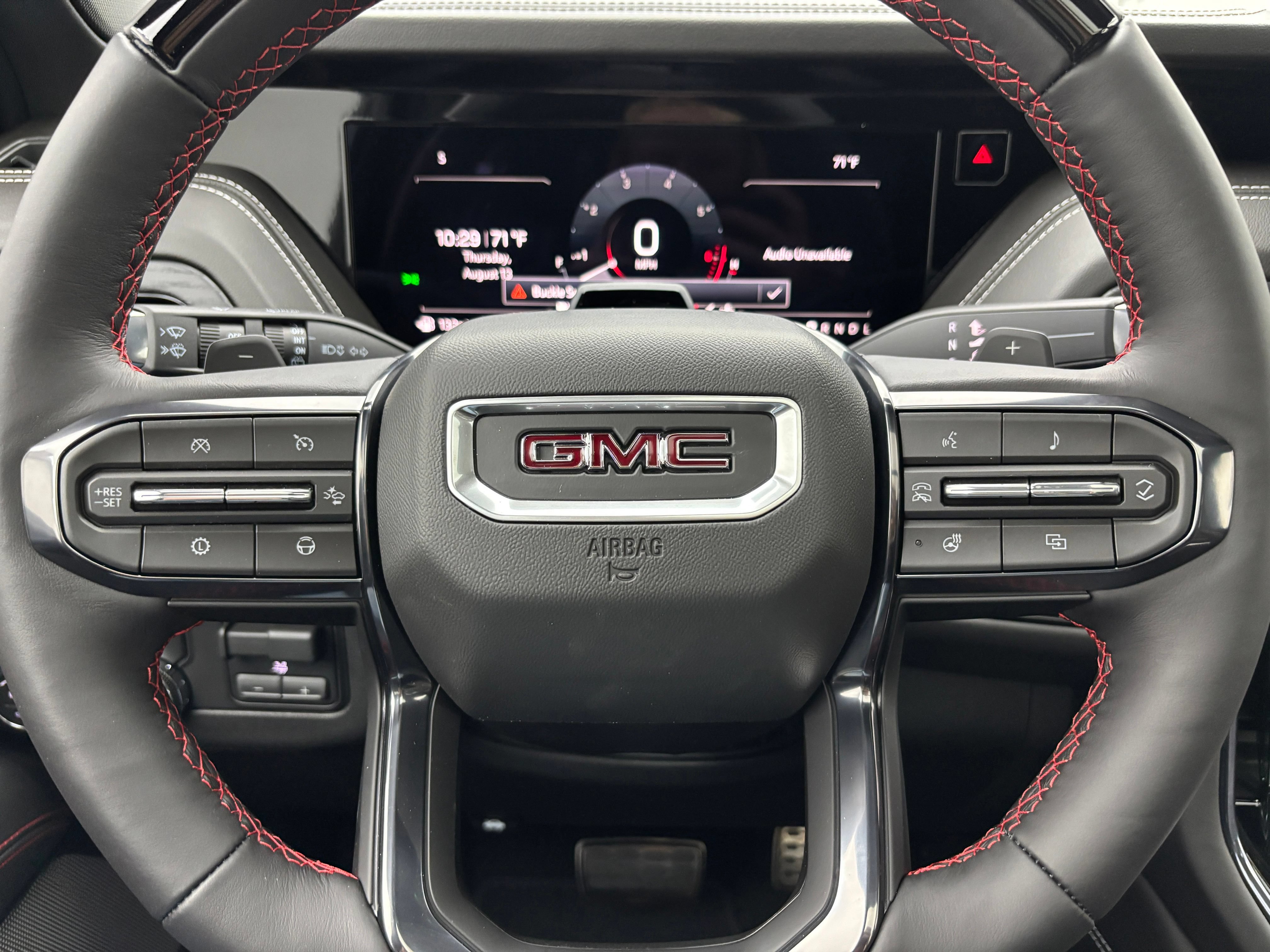 New 2026 GMC Yukon AT4 Ultimate AWD/4WD image 24