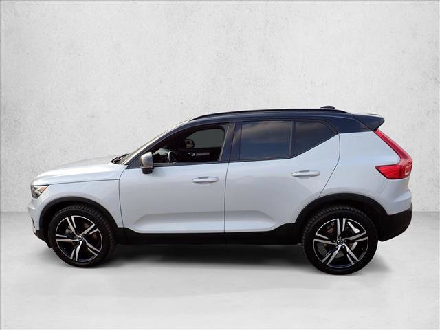 Used 2022 Volvo XC40 T5 R-Design AWD/4WD video 2