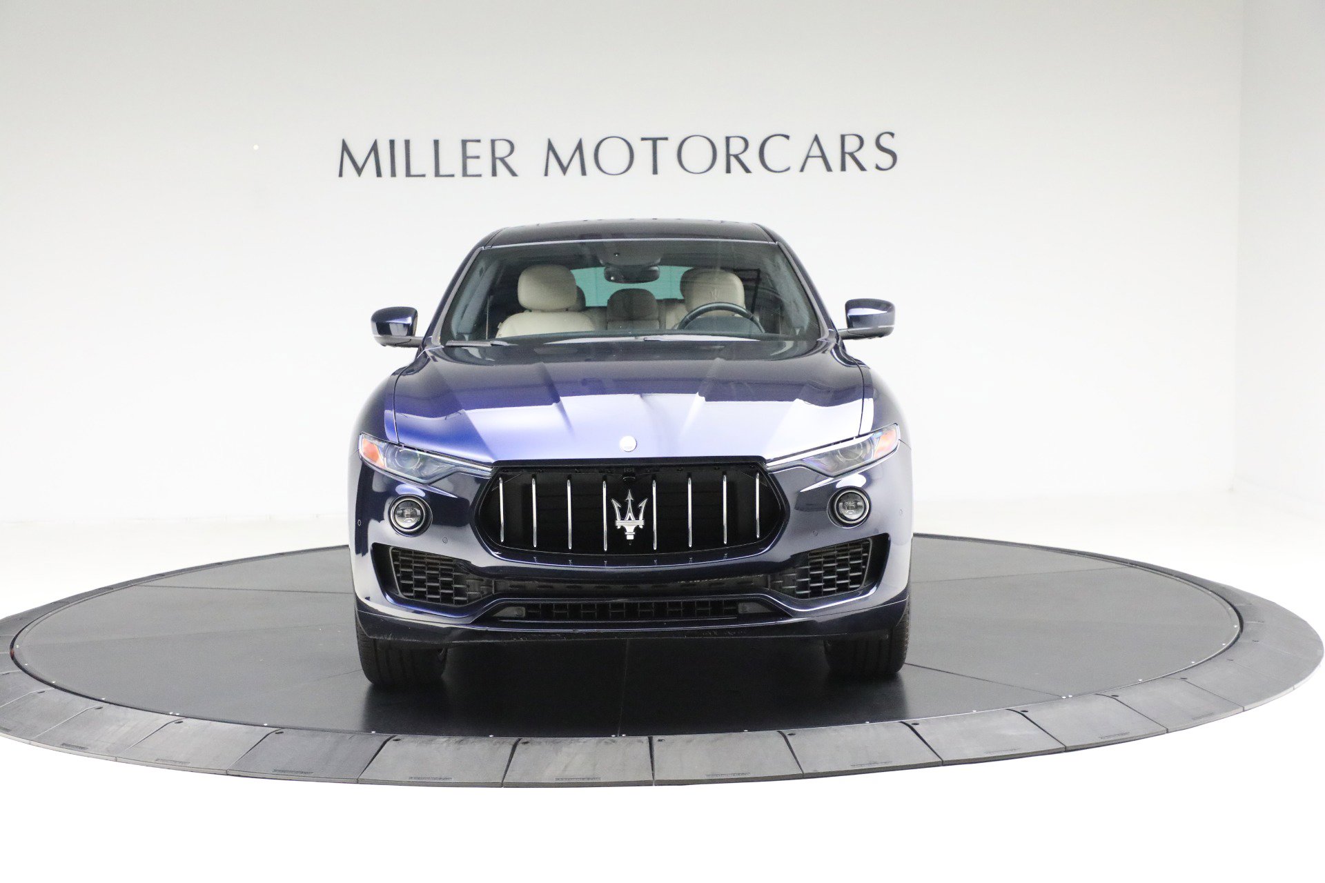 Used 2019 Maserati Levante image 11