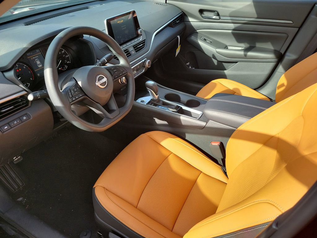 Certified 2025 Nissan Altima 2.5 S image 13