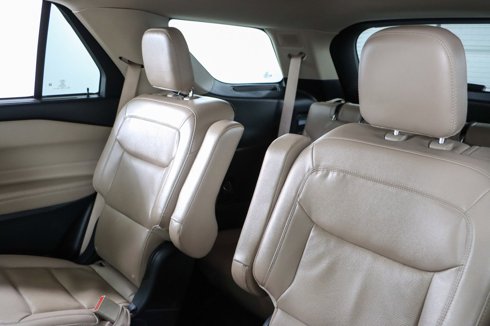 Used 2022 Ford Explorer Limited image 24