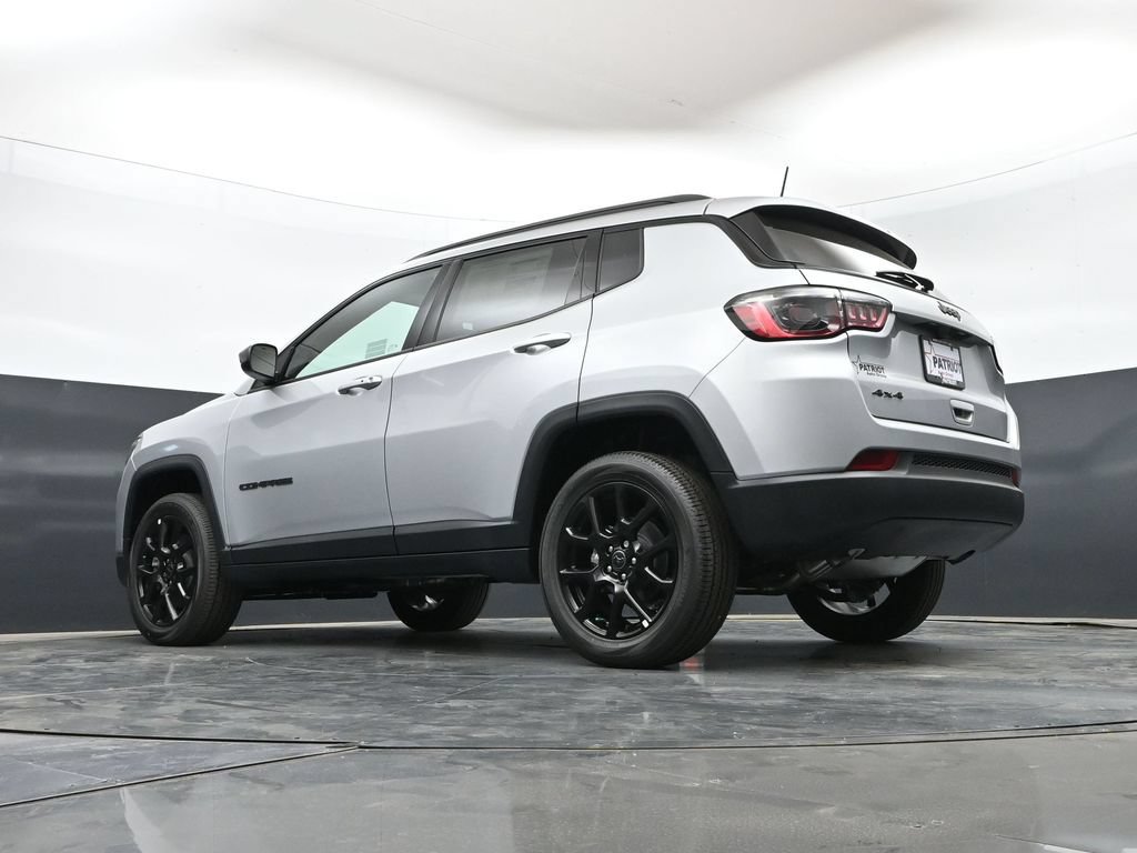 New 2026 Jeep Compass Latitude AWD/4WD image 41
