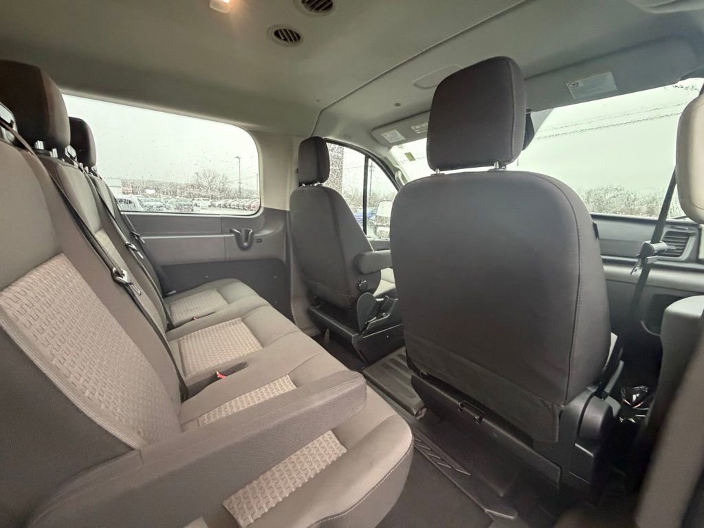 Used 2023 Ford Transit 350 XLT image 25