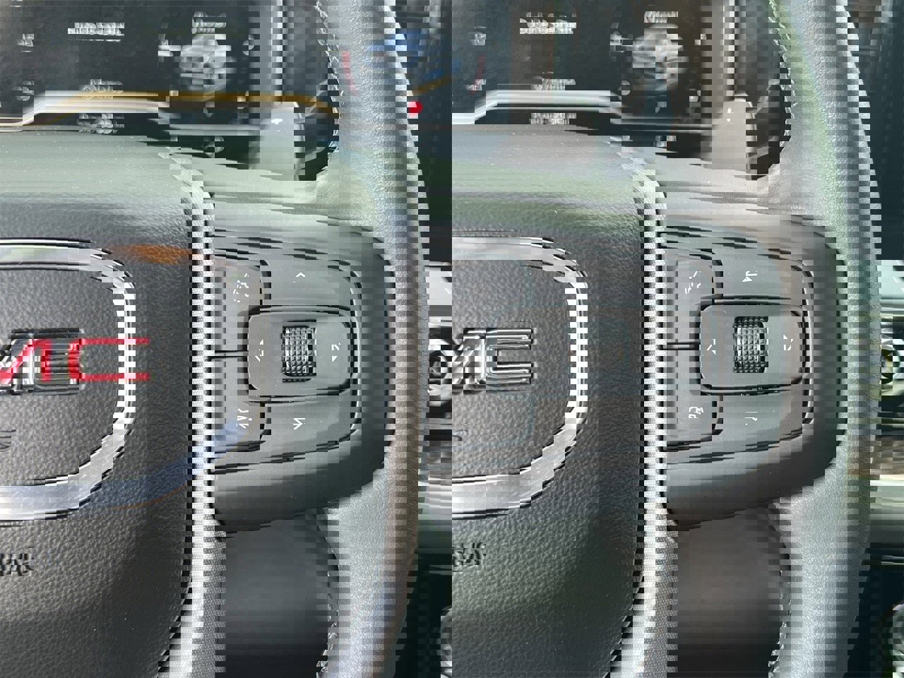 Used 2023 GMC Sierra 1500 Elevation image 14