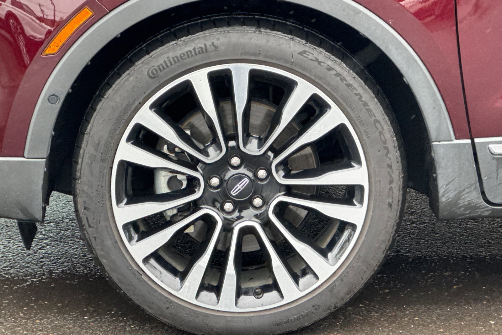 Used 2019 Lincoln MKC Reserve image 27