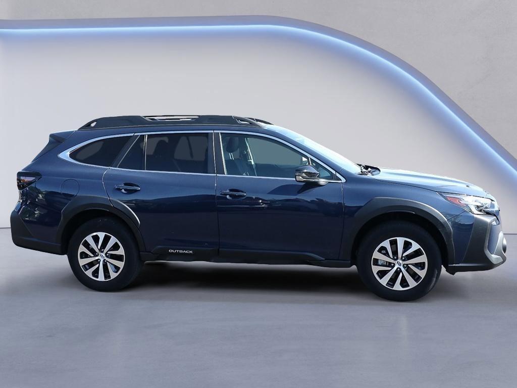 Used 2025 Subaru Outback Premium w/ Popular Package #1A AWD/4WD image 8