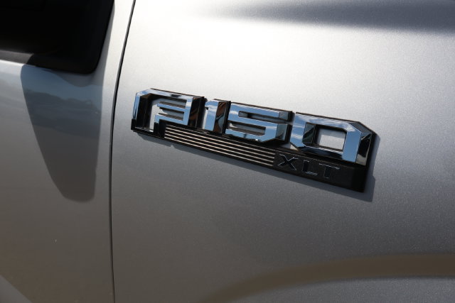 Used 2019 Ford F150 XLT w/ Equipment Group 302A Luxury AWD/4WD image 9