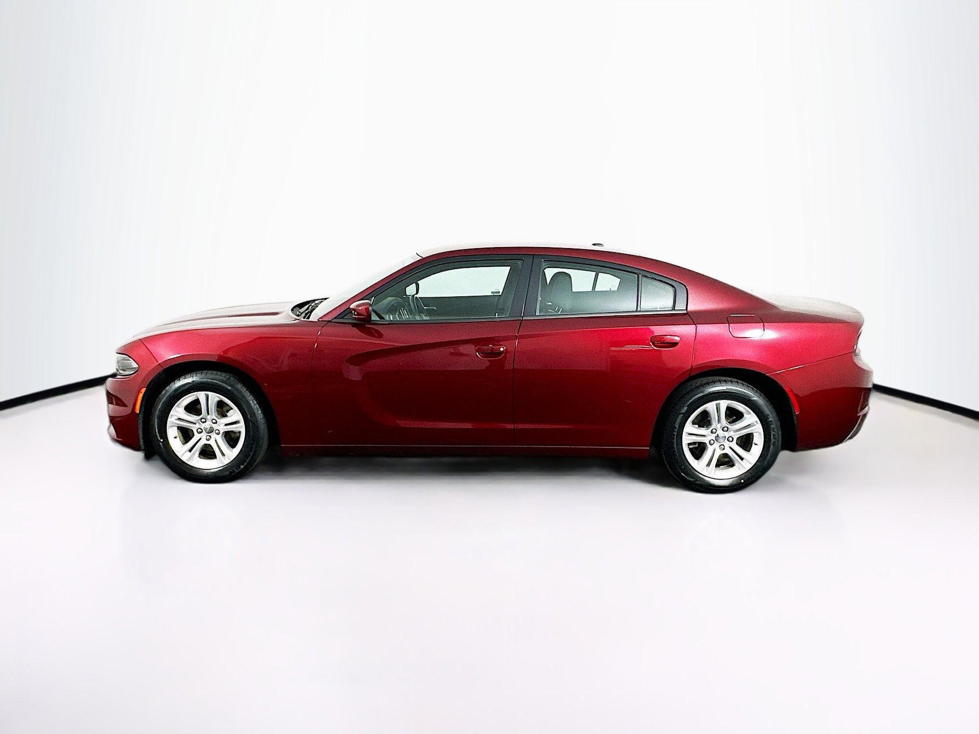 Used 2022 Dodge Charger SXT image 4