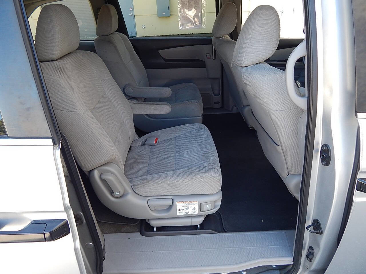 Used 2012 Honda Odyssey LX image 21