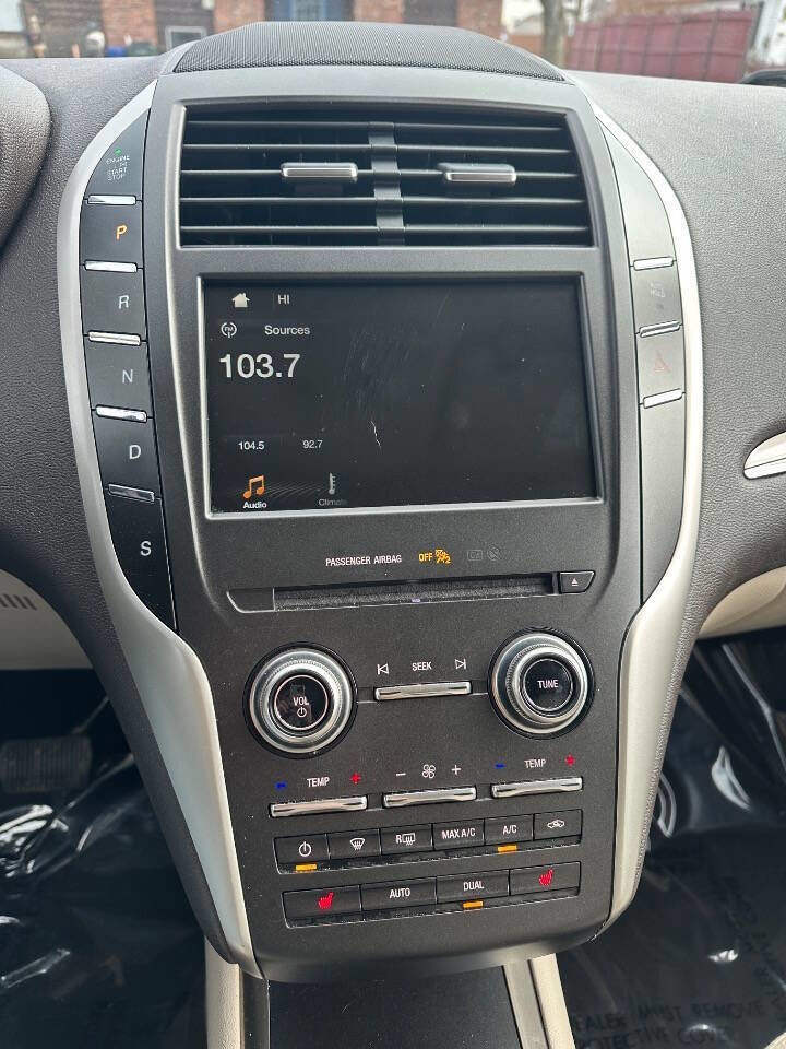 Used 2018 Lincoln MKC Premiere image 14