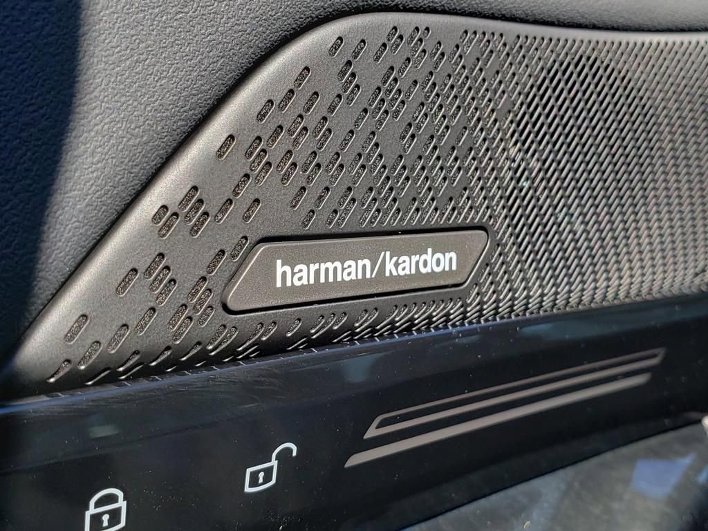 New 2026 BMW 530i xDrive w/ M Sport Package image 22