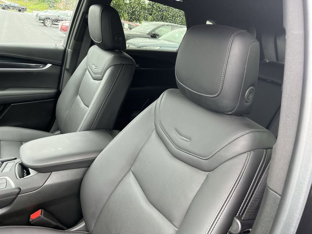 Used 2024 Cadillac XT5 Premium Luxury AWD/4WD image 11