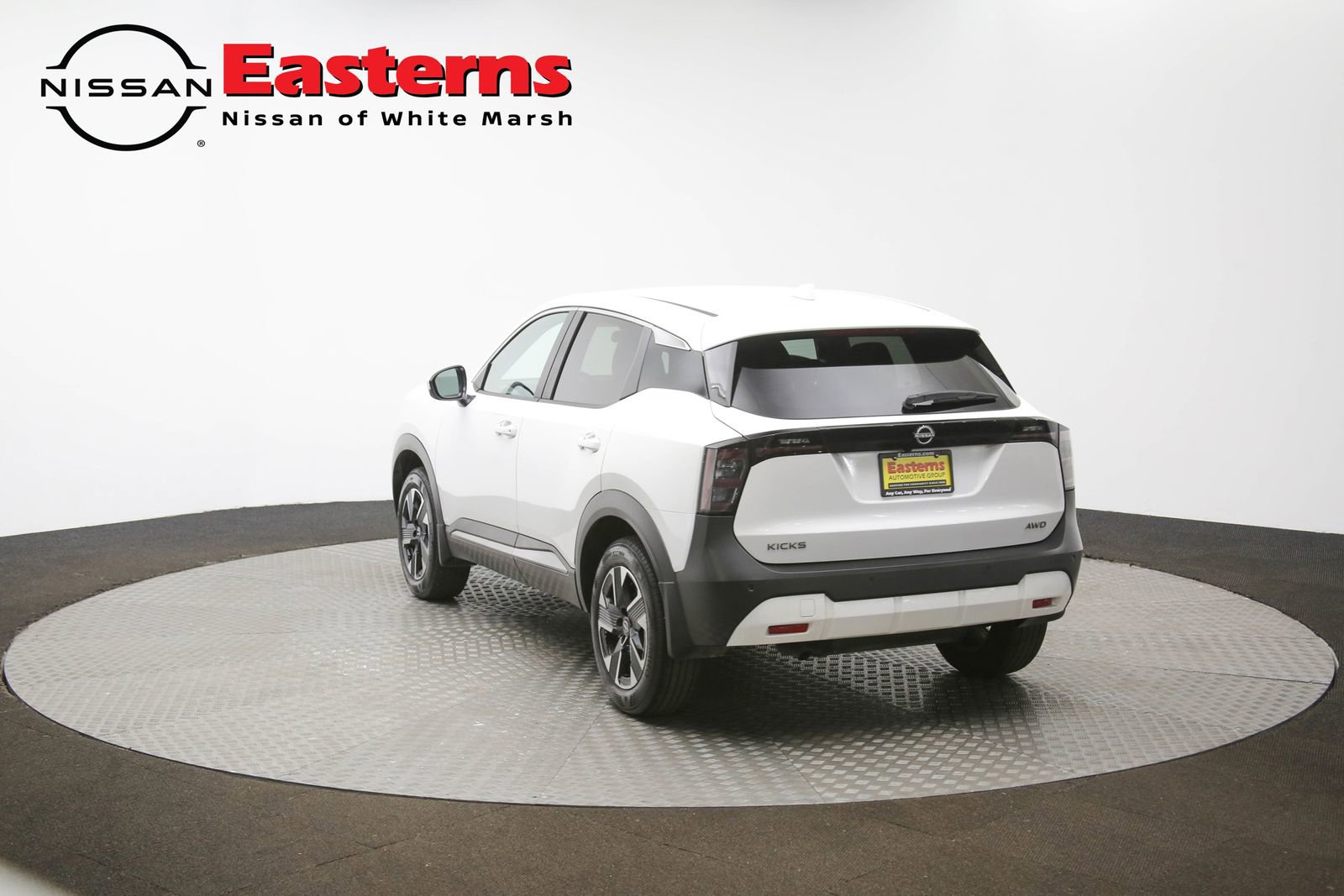 Used 2025 Nissan Kicks SV image 63