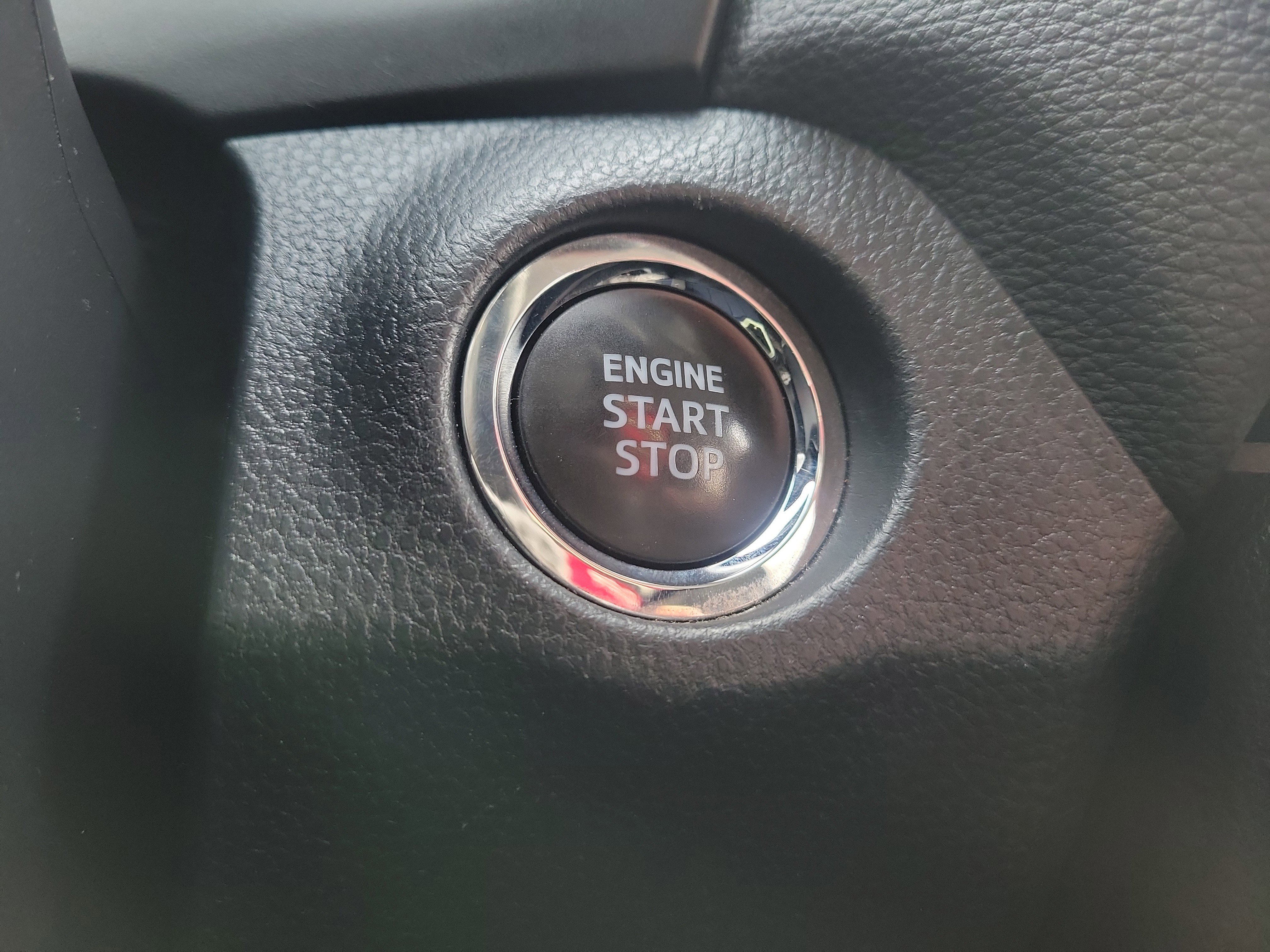 Used 2023 Toyota RAV4 XLE image 23