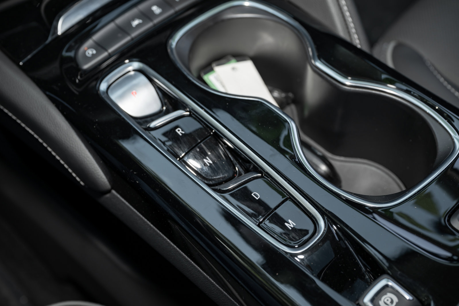 Used 2023 Buick Envision Avenir image 38