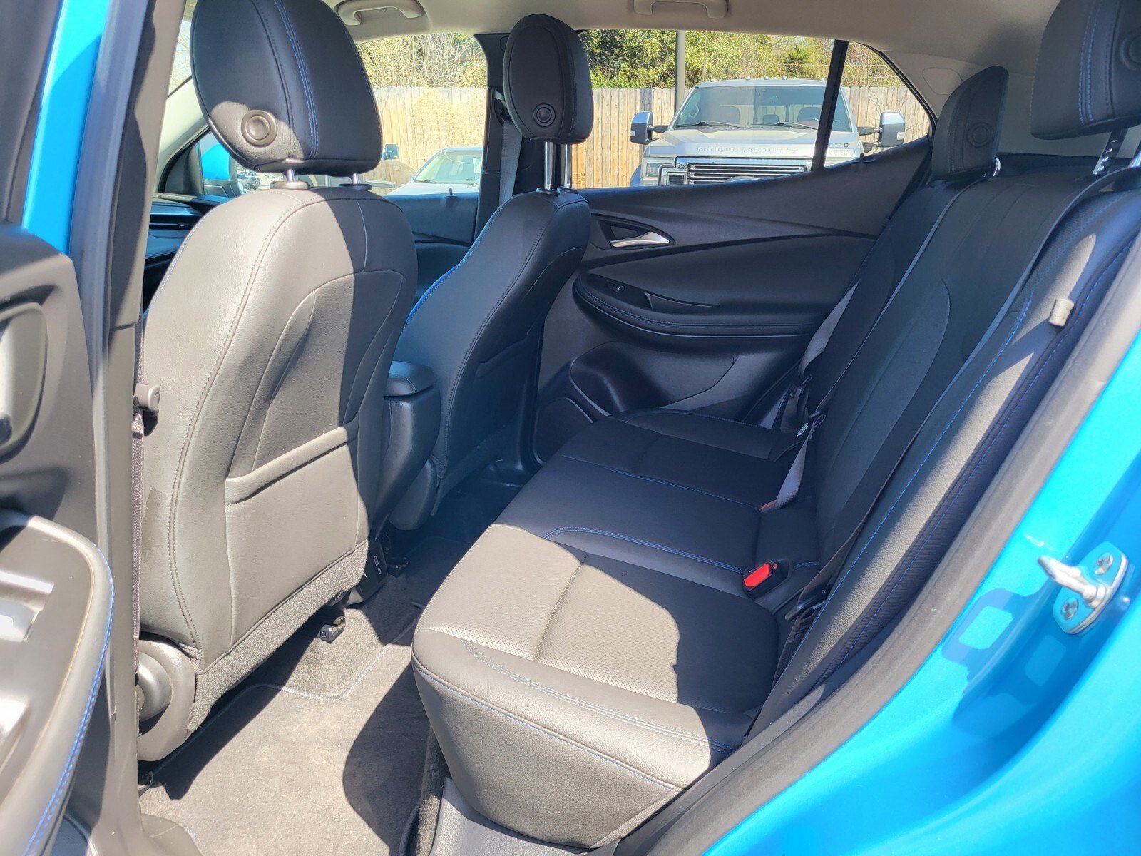 Used 2025 Buick Encore GX Sport Touring image 17