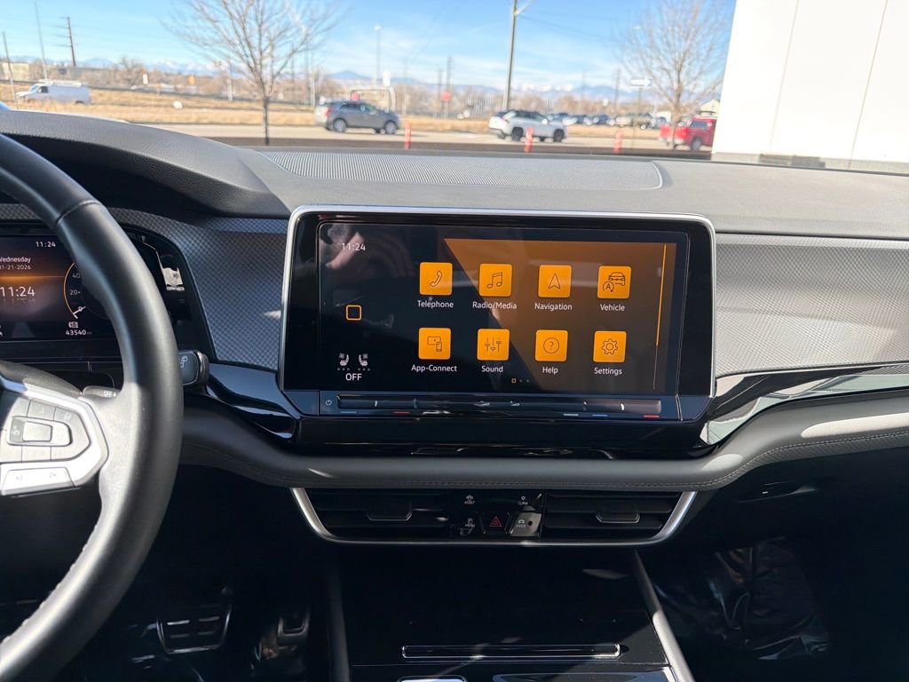 Certified 2024 Volkswagen Atlas Peak Edition SE image 20