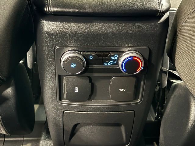 Used 2023 Ford Explorer XLT image 34