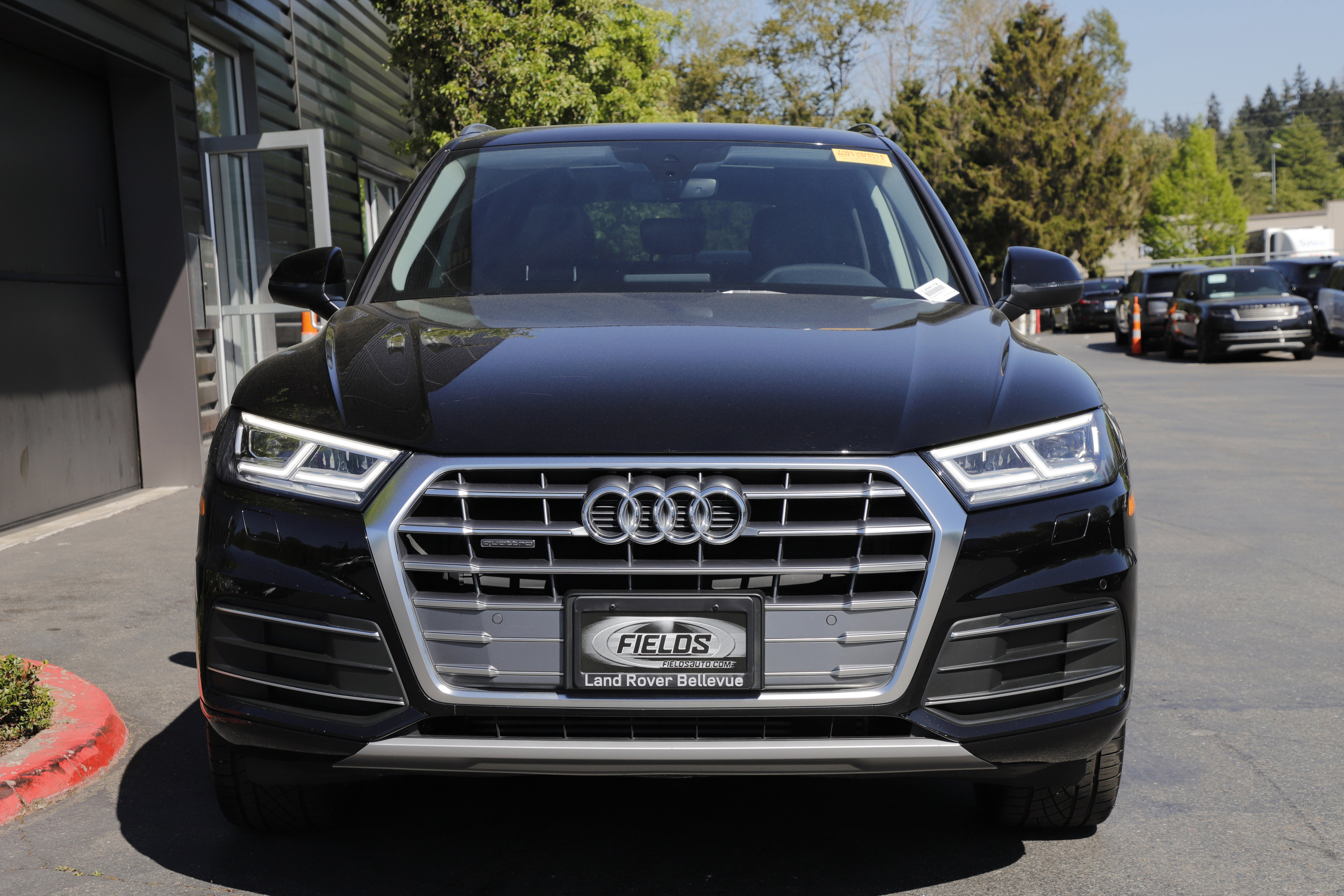 Used 2020 Audi Q5 2.0T Premium Plus w/ Premium Plus Package AWD/4WD image 6