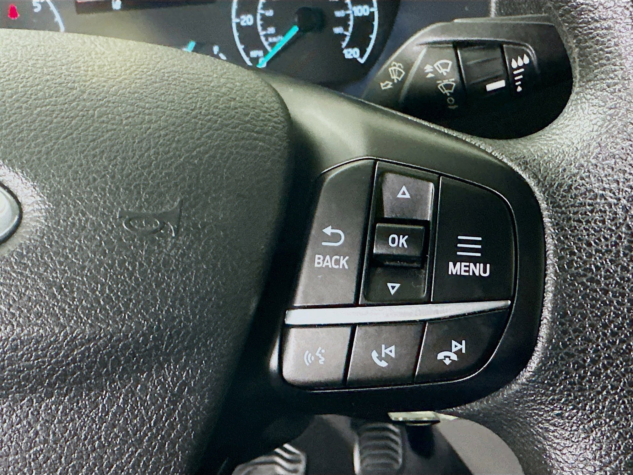 Used 2023 Ford Transit 350 XLT image 17