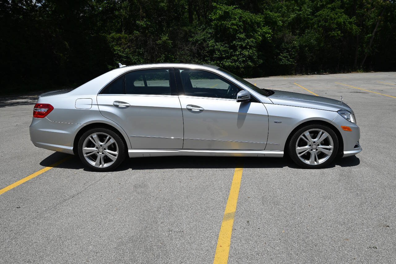 Used 2012 Mercedes-Benz E 350 4MATIC Sedan image 5
