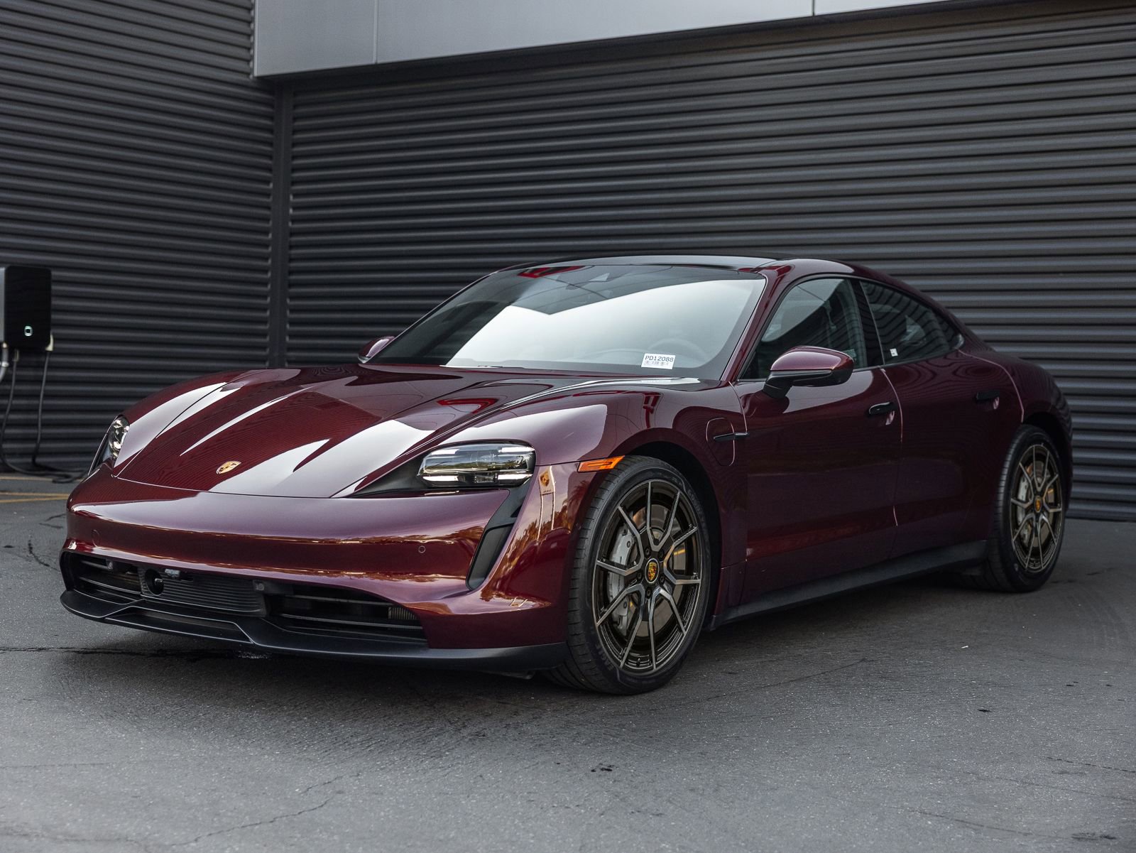 Certified 2023 Porsche Taycan image 1