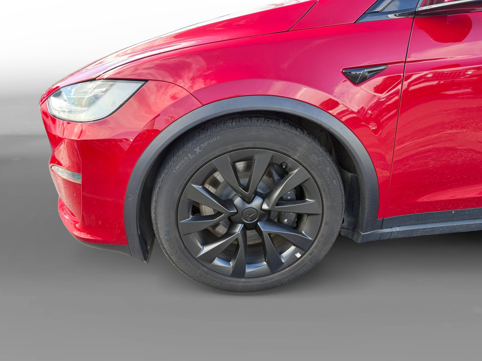 Used 2023 Tesla Model X image 9