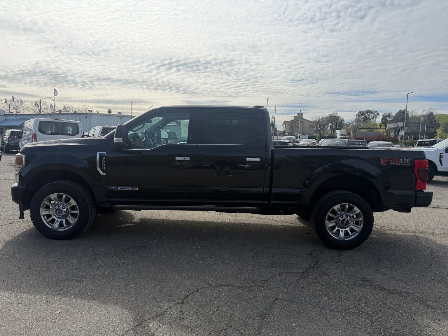 Used 2022 Ford F250 Limited w/ FX4 Off-Road Package image 2