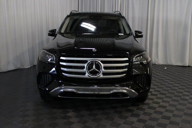 New 2026 Mercedes-Benz GLS 450 4MATIC image 2