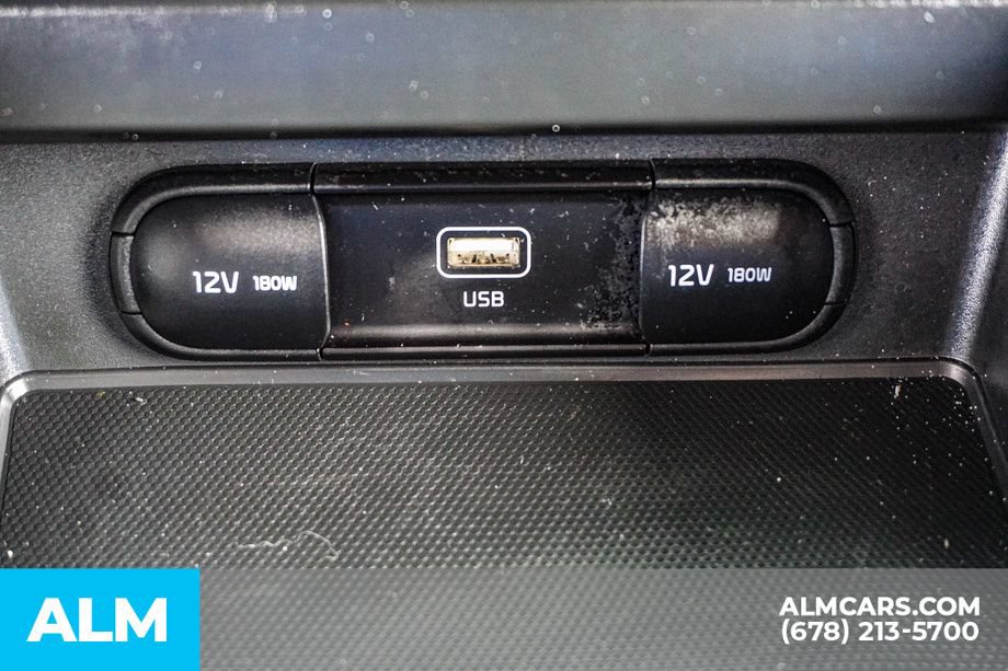 Used 2025 Kia Soul LX w/ LX Technology Package FWD image 41