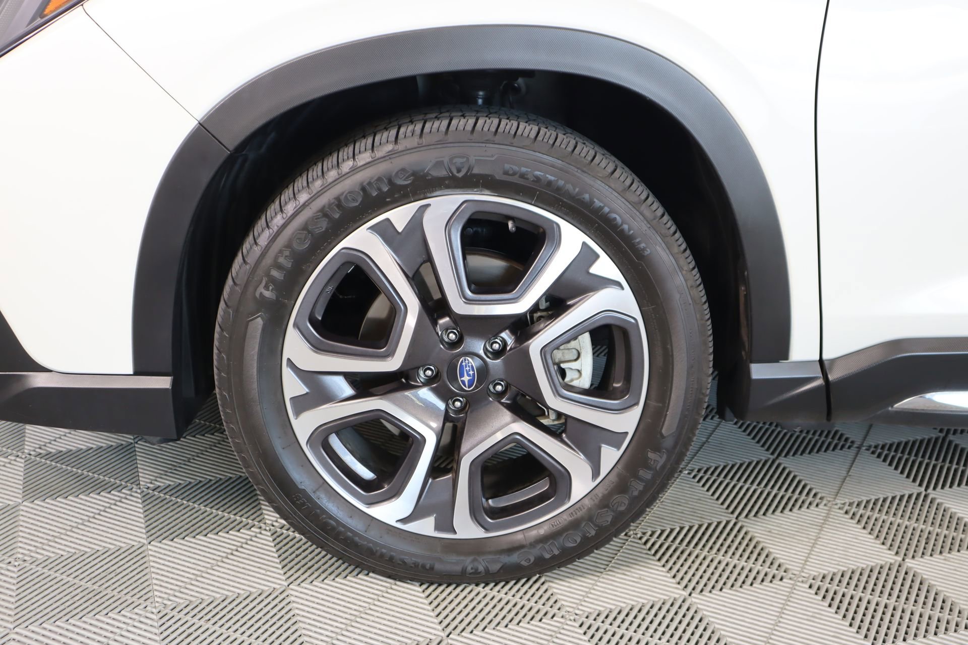 Used 2023 Subaru Ascent Limited image 18