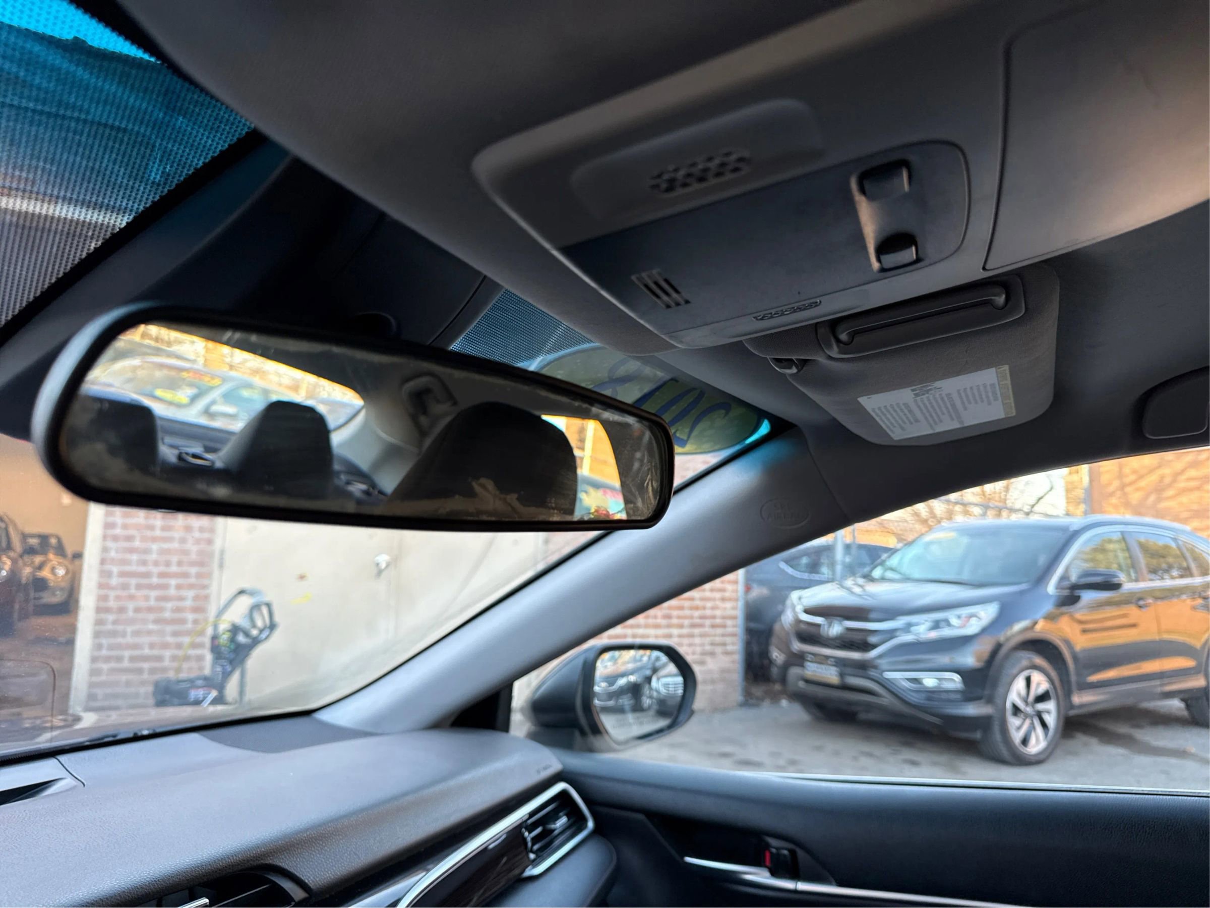 Used 2018 Toyota Camry LE image 18