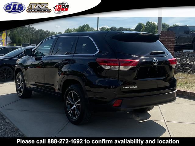 Used 2017 Toyota Highlander LE FWD image 5