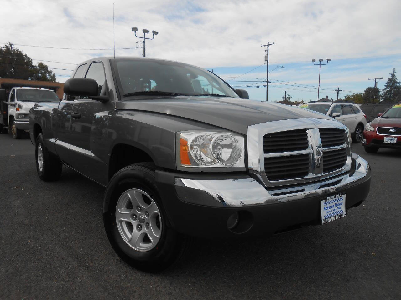 Used 2005 Dodge Dakota SLT
